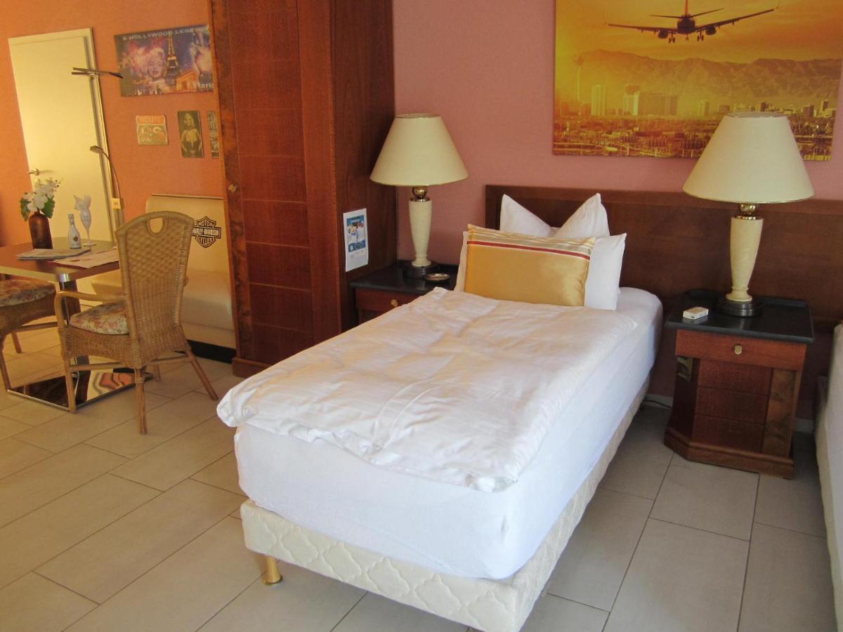 Boardinghouse Wittenberg ภายนอก รูปภาพ